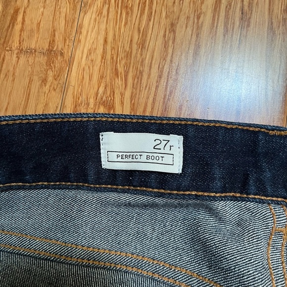 GAP Perfect Boot Low-Rise Dark Wash Denim Jeans Size Women's 27R - Picture 5 of 14